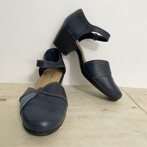 Clarks Collection Size 7 Comfort Shoe Heels Navy Blue Strap Closed Toe - Picture 6 of 10